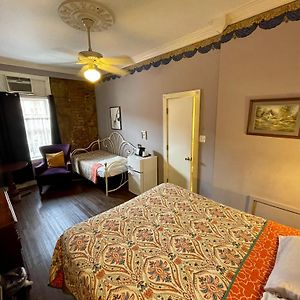 Queen Room Twin Bed